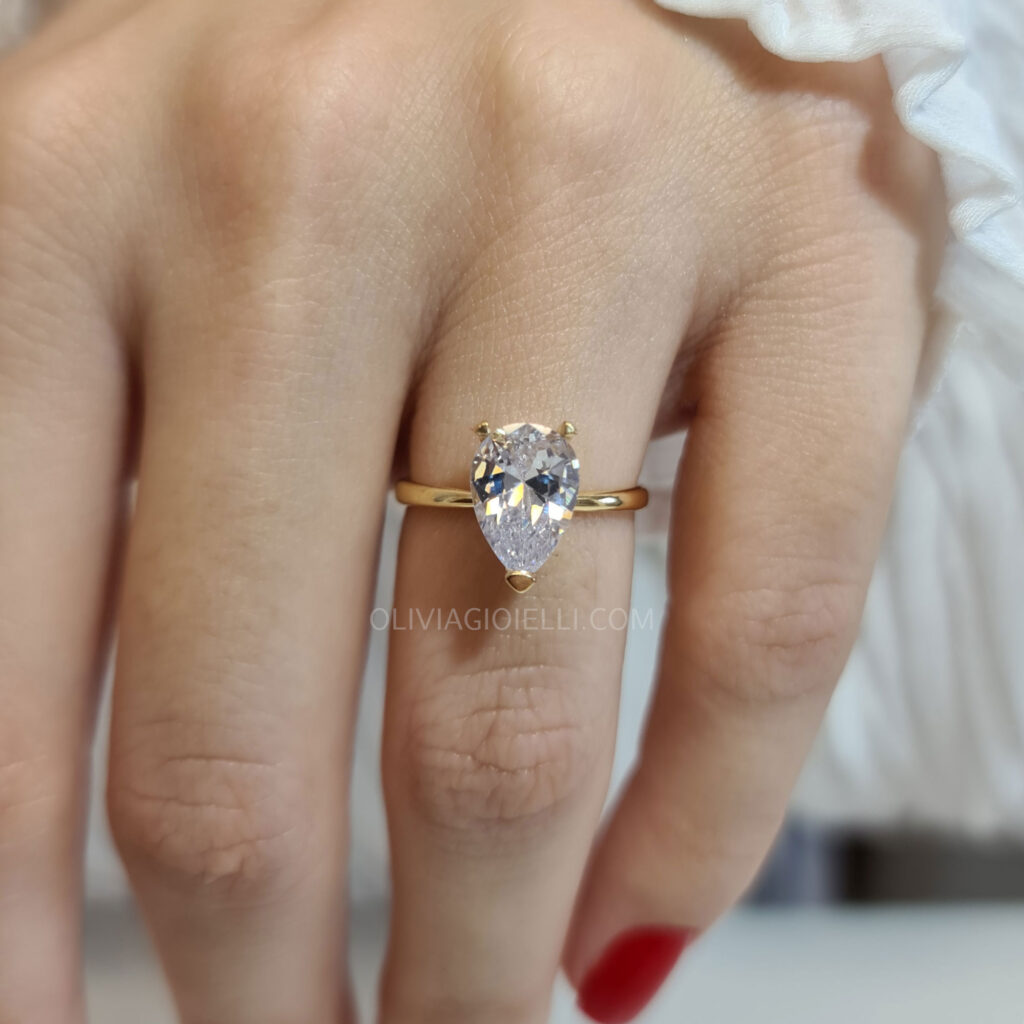 2 carat Pear-Shaped Solitaire Engagement Ring -18k Yellow Gold - Flevia