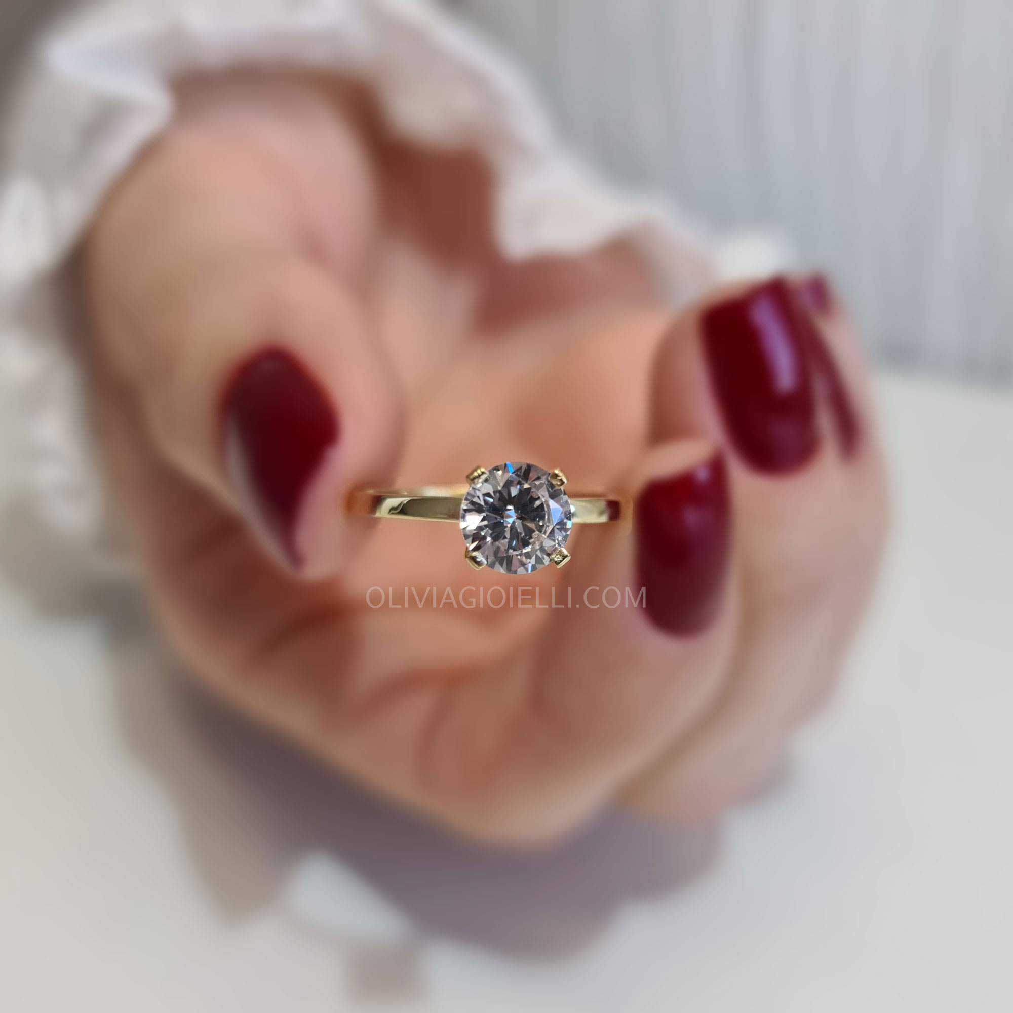 Classic Round Cut Moissanite Solitaire Engagement Ring