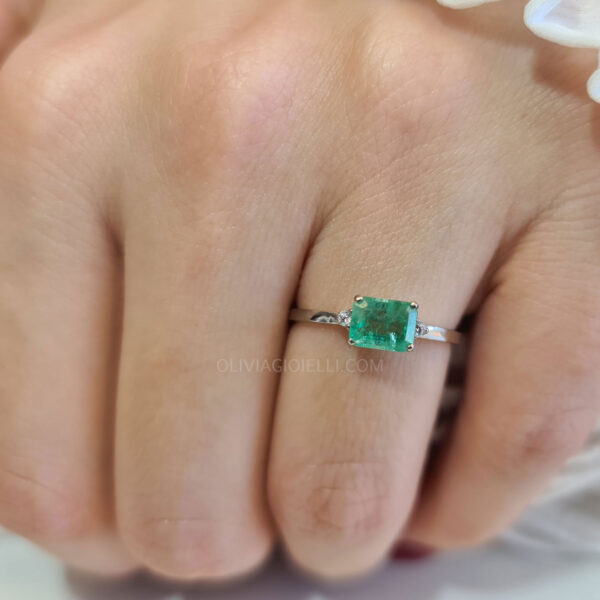 Natural Emerald & Diamonds Ring in18K Solid Gold
